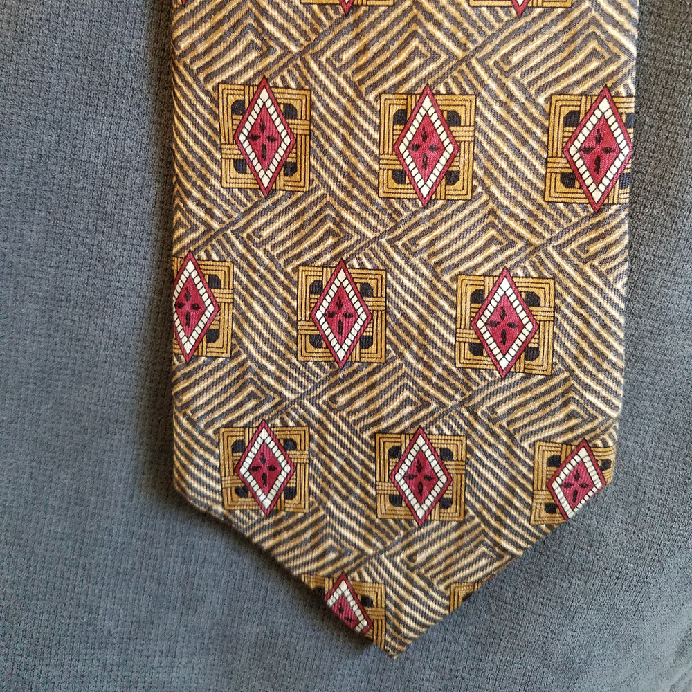 Multi color tie